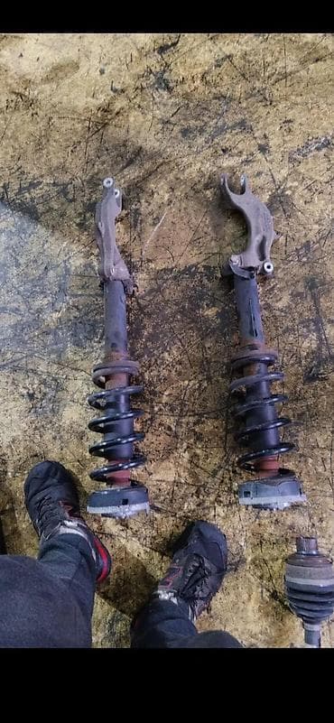 magneti prodaja: AUDI Q7 4M 4 PREDNJI AMORTIZER 4M0031T | Audi q7 q5 q3 q2 A1 A3 A4 — 2