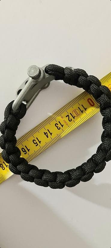 Muška odeća: - Na prodaju muška crna narukvica napravljena ručno od čvrstog — 7