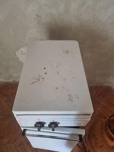 Plinski šporet Kekec sa dve ringle + poklopac - Tip: samostojeći