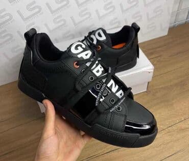 ccc obuca beograd: Trainers, Guess, size - 44 — 2
