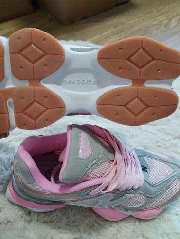 nike react zenske patike: 37/39 — 2
