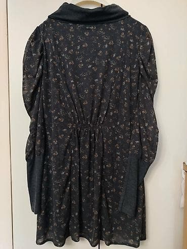 helanke likra: Ženska tunika s rol-kragnom - Boja: tamno siva sa sitnim cvetnim — 2