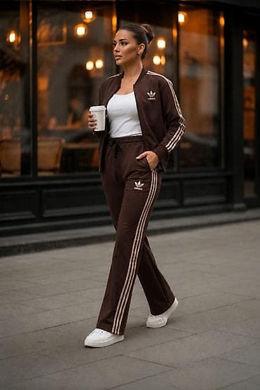 drvene papuce: Materijal pamuk
M, l, XL, 2XL
Zvonaste nogavice
Cena 3250 din ❤️‍🔥 
zs — 4