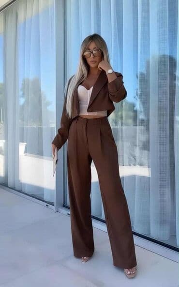 Suits: Komplet 
3400 din
ij — 2