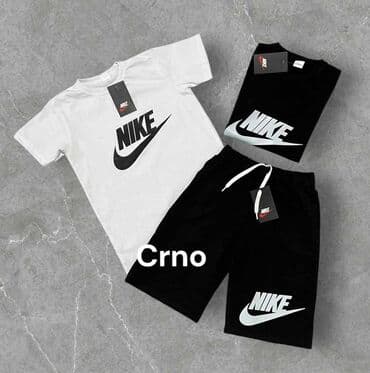 zimske jakne c a: Nike, Komplet: Majica, Šorts — 4