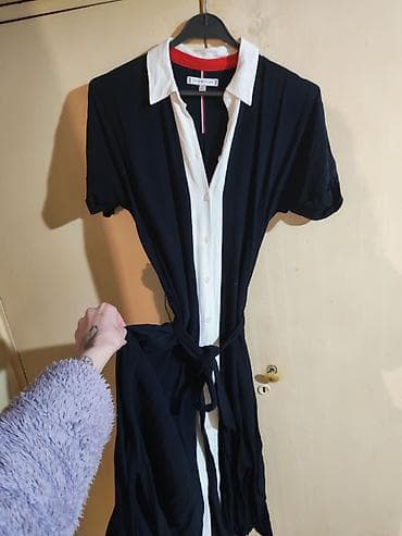 patike nis: Tommy Hilfiger ženska haljina/košulja-haljina - Model — 3