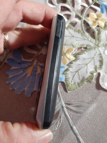 LG: LG kp130 ispravan telefon radi na sve mreze stanje se vidi na — 6