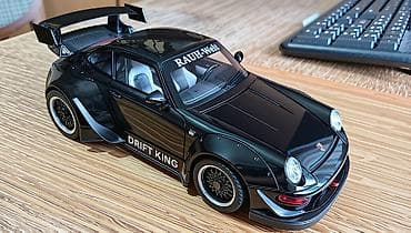 lilo i stic igracke: Nov metalni model automobila Porše 993 urađen u razmeri 1: 22 — 9