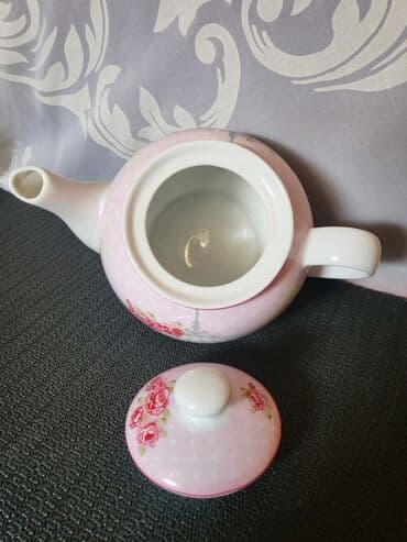 porcelanske solje za caj: Bokal nov,vintaz porcelanski. Nov bokal. Visina. 12cm — 8