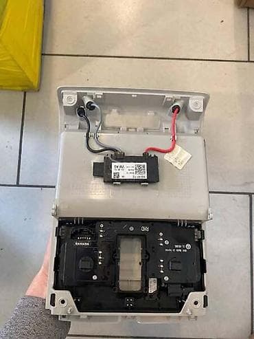 kolica za co2 aparate: UNUTRASNJE SVETLO ZA VOLKSWAGEN GOLF 7 - 5G0868837 | Unutrasnje — 1