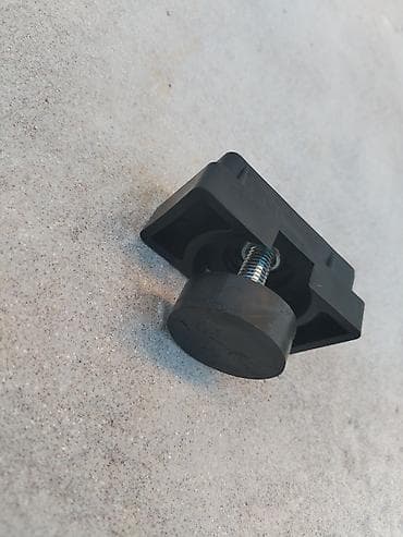 paneli za alat: Zatezni šrafovi, stope, čepovi, pokrivne završne maskice za rupu ili — 9