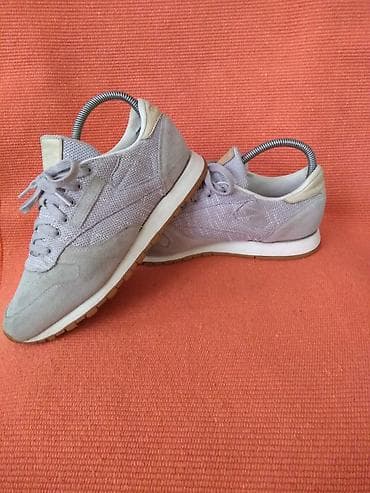 novi sad patike: Reebok patike, odgovaraju broju 40--- Reebok patike u kombinaciji — 5