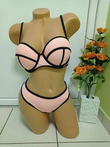 lindex kupaći kostimi: Roze kajsija
Veličina 40
Push up
Cena 1250 din — 1