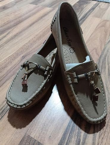 Flat shoes: Mokasine nove: crne u broju 37 a bez u broju 40 — 5