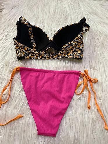 🔥 Primark kupaći 

Velicina M 
Cena 1.600 din🟨🟨 — 4