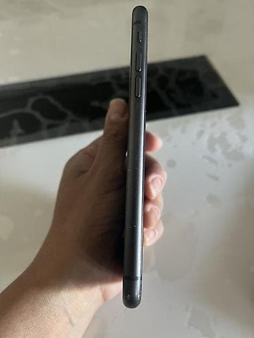 fiksna: Apple iPhone 11, crna boja - Ekran 6.1" Liquid Retina HD (notch, True — 3