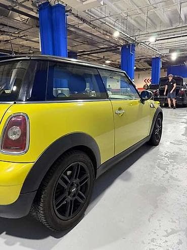 mini moris crveni: MINI ONE AUTO MATIK | Mini one AUTOMATIK n16 motor Idealan za — 3