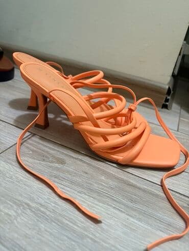 crop top h m: Sandals, Sinsay, 38 — 1