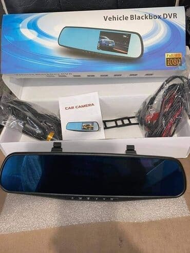 Retrvizor+ekran+prednja kamera+parking kamera. CENA 3200 din -Radi