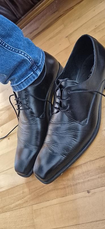cipele bez pertli: Muške kožne cipele na pertlanje – crne, jednom nošene. - Materijal — 1