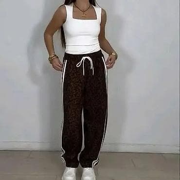 saim se duks: Ženske trenerke sa animal printom i bočnim prugama - Model: ravne — 2