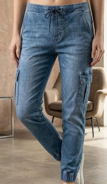 Farmerke: Ženske cargo džoger farmerke - Materijal: svetloplava teksas tkanina — 1