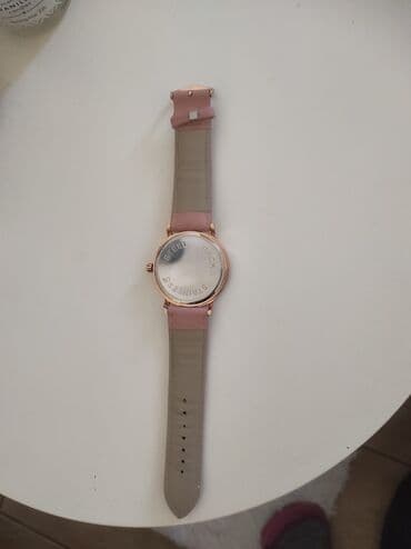 sat: Klasični sat, Cartier, Ženski — 2