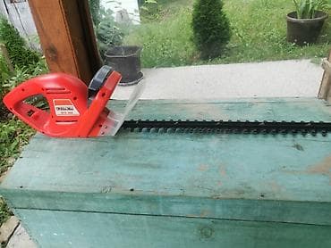 lusteri za terasu: Električne makaze za živu ogradu Oleo-Mac ETE 450 NEISRAVE ZA — 3