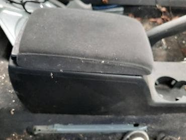 NASLON ZA RUKE ZA VOLKSWAGEN PASSAT B5.5 OD 2001. DO 2005. GOD. | na lalafo.rs NASLON ZA RUKE ZA VOLKSWAGEN PASSAT B5.5 OD 2001. DO 2005. GOD. |
