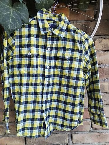 Shorts: Gap kosulja za decake vel 6-7g
Kao nova — 2