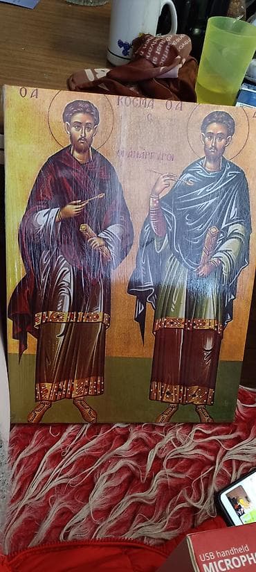 Pravoslavna ikona Svetih besrebrenika Kozme i Damjana na drvenoj