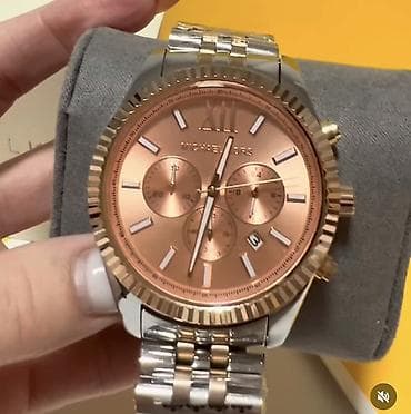 Michael Kors muški hronograf sat – dvo-tonski - Kućište od nerđajućeg na lalafo.rs Michael Kors muški hronograf sat – dvo-tonski - Kućište od nerđajućeg