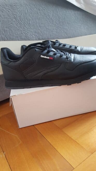 Patike, veličina - 38