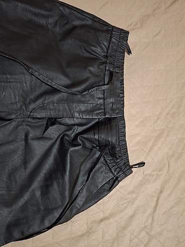 pantalone versace: Crne pantalone od eko kože – Innocent, veličina L i lotoo original — 4