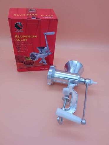 Mašina za mlevenje mesa Vikend Cena 1950 dinara+Ptt 350 dinara