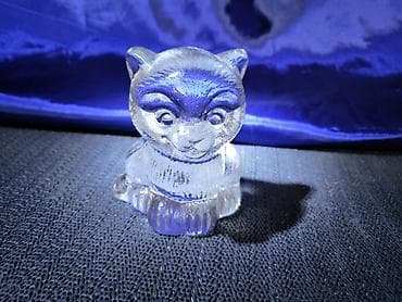 Figura maceta Goebel pun kristal iz 80ih.godina. Figura maceta cuveni