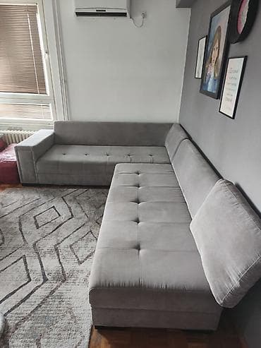 prodajem komodu: Velika ugaona garnitura ispod cene!Na prodaju ugaona garnitura (desni — 4