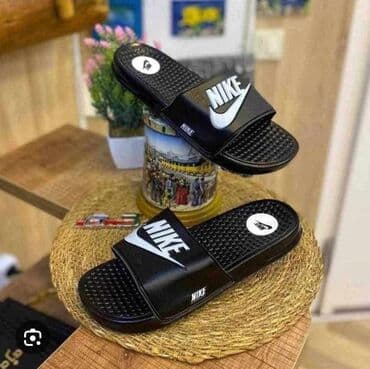 letnji kompleti za punije osobe: Beach slippers, Calvin Klein — 3