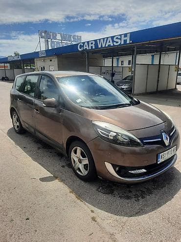 dizalica za auto na vazduh: Renault Megane Grand Scénic –2013 godište, porodični MPV 1461 kubik — 1