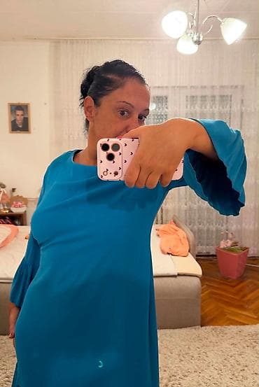 bunda s: Potpuno nova haljina sa etiketom, vidi se da je placena 6900. Od — 2