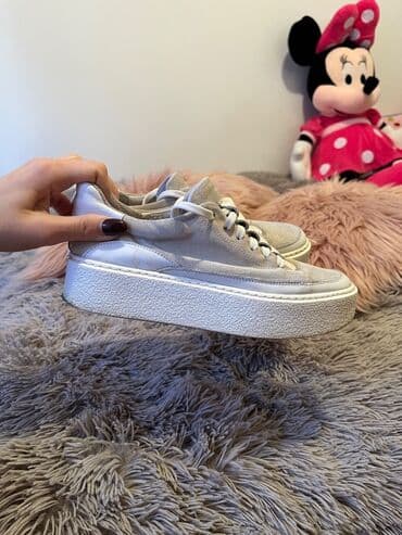 Women's Sneakers and athletic shoes: Bоја - Siva — 1