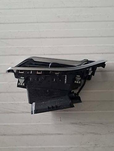 DESNA RESETKA VENTILACIJE ZA PEUGEOT 208, 2008 OD 2013. DO 2019. GOD