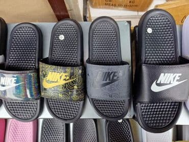 papuče 41: Papuče od 36 do 41 za samo 1800 

din p.b — 4