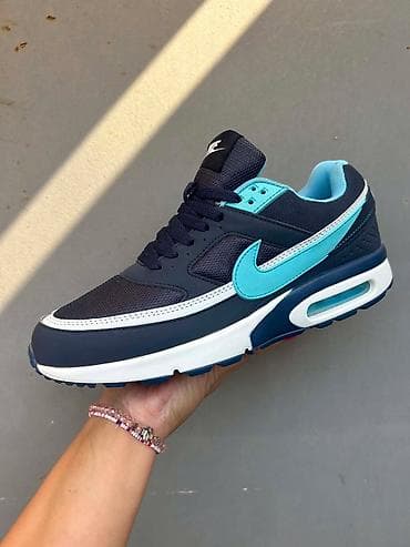 Nike Air Max
 41-46
1 par 3050 din
2 para 4900 din
