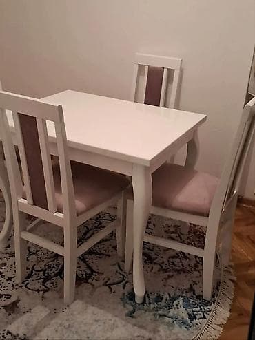 Set za trpezariju – beli sto sa 4 stolice Manji 260€, stolica komad