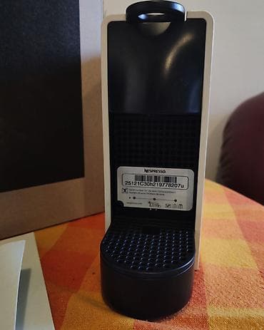 dzojstik za segu: Nespresso Essenza Mini aparat za kafu na kapsule Dobijen na poklon i — 3