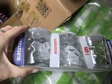 2 vrste čaša Malo manje od klasičnih čaša 6 komada 500 dinara Po 4 na lalafo.rs 2 vrste čaša Malo manje od klasičnih čaša 6 komada 500 dinara Po 4