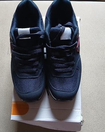 versace crveni: Muške patike – tamnoplave sa crvenim detaljima - Sportsko‑casual — 3