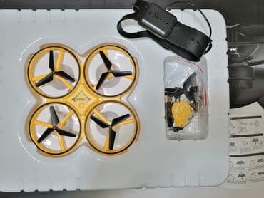 dron q6: Dron na senzor Dron je bespilotna letelica (UAV) Bespilotnim — 2