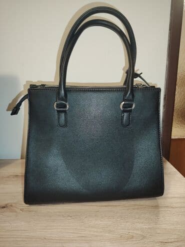 torbe za 10 evra: Elegantna ženska torba – crna - Materijal: glatka eko koža sa — 2